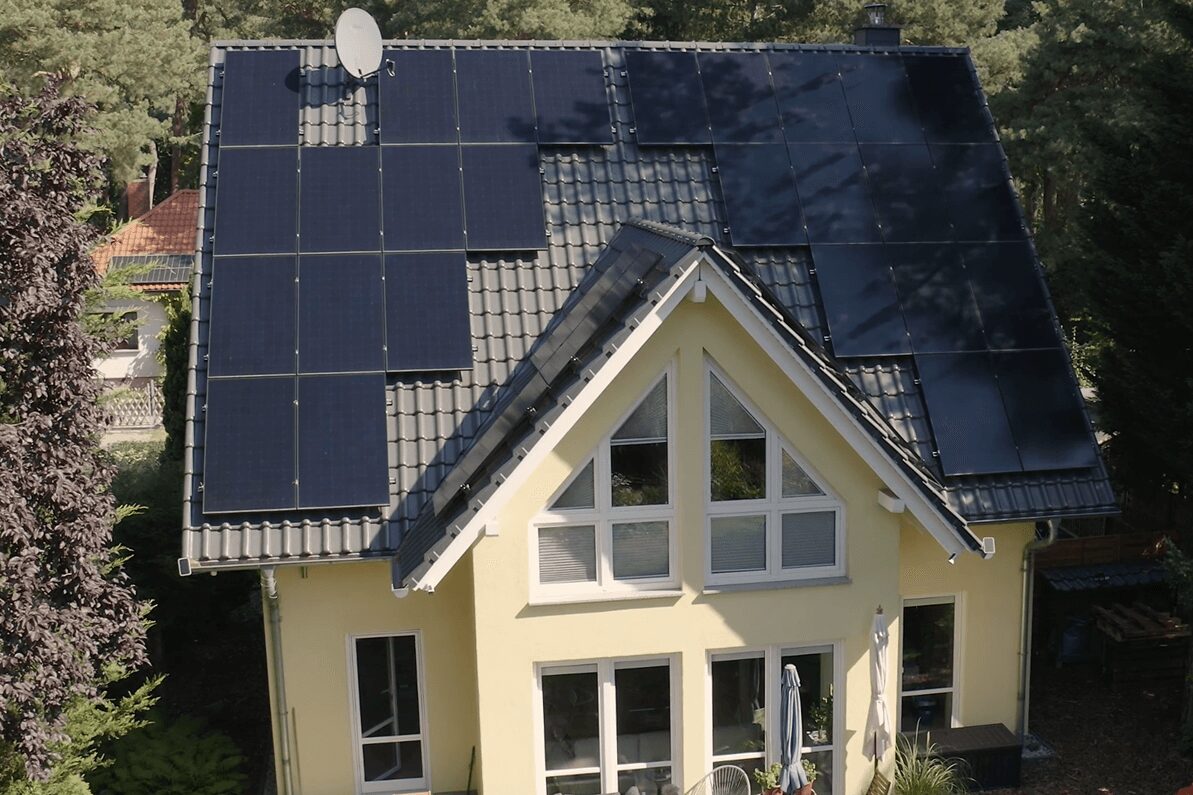 Energiekomplettpaket PV-System mit Speicher, E-Ladestation und Wärmepumpe